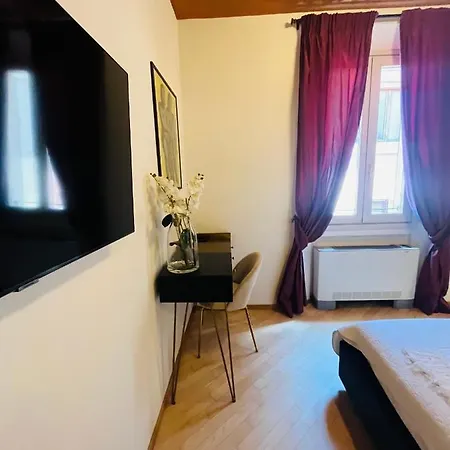 Casa Nina Centro 4* Bolonia