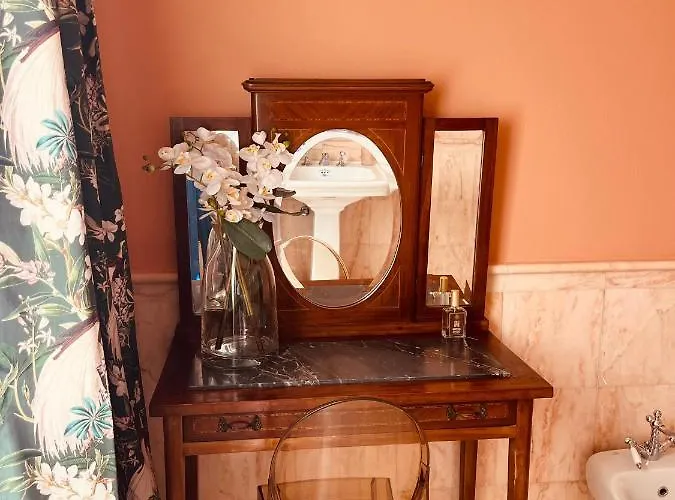 Casa Nina Centro Bed and Breakfast 4*